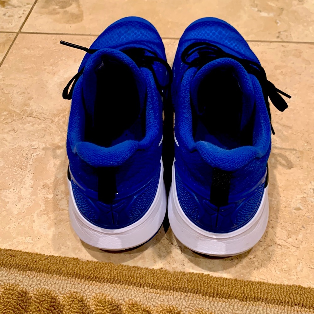 By NIKE-Kobe Mamba Focus men Size 12 . Grest used  condition. - Picture 3 of 4